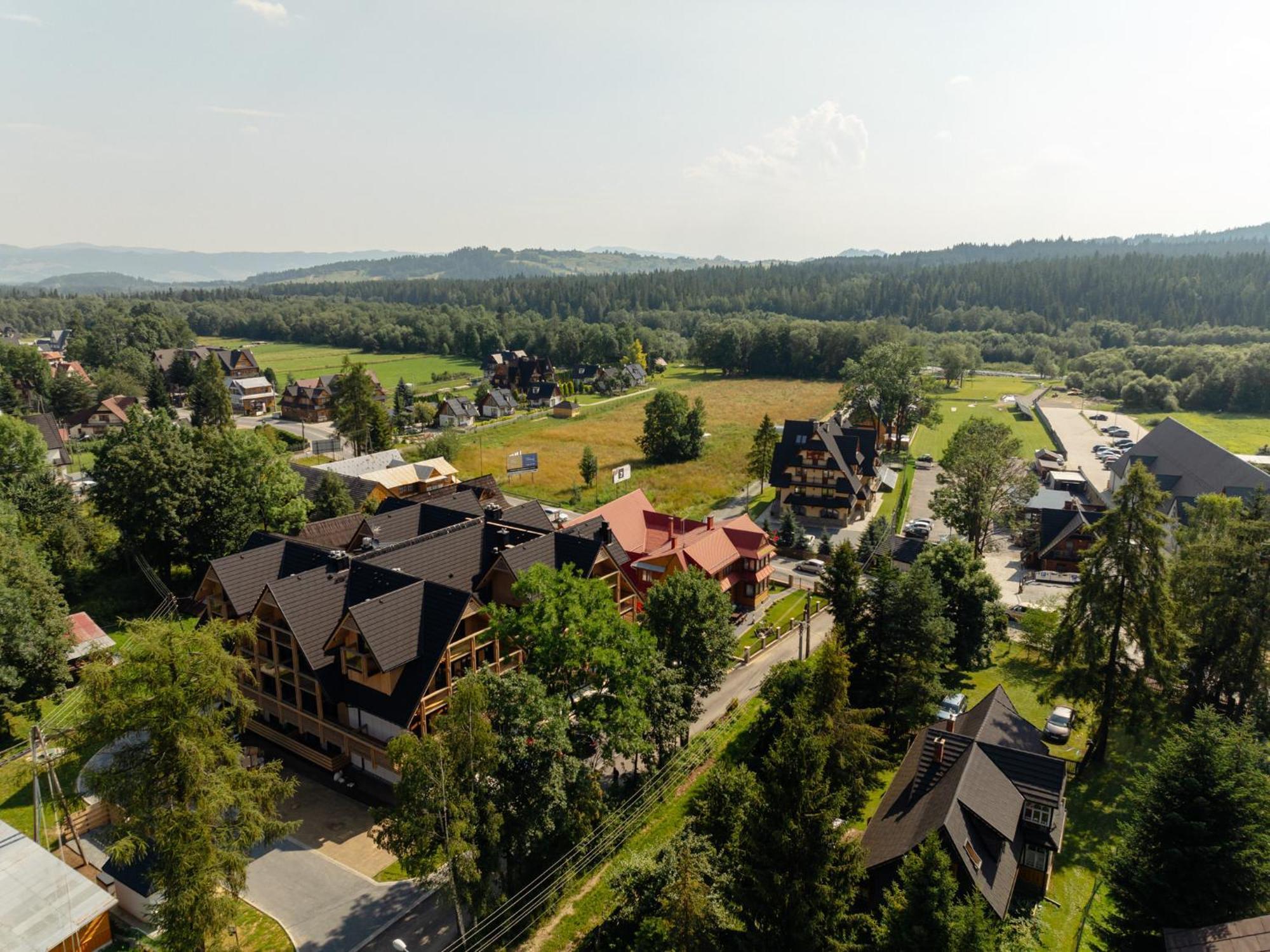 White Hills Aparthotel & Spa - Loft Affair เบียลกาตัทร์ชันสกา ภายนอก รูปภาพ